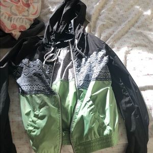 Empyre windbreaker